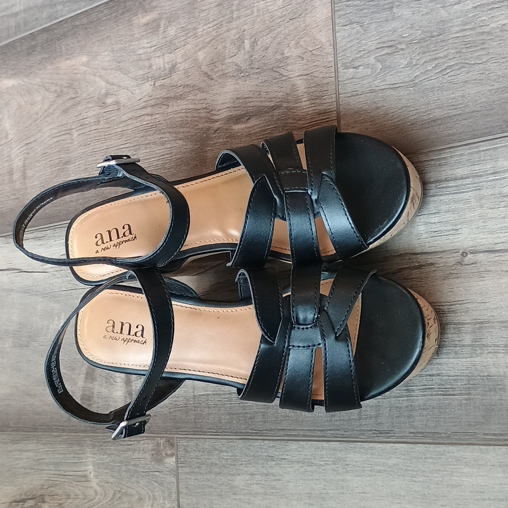 a.n.a wedge Block heeled sandals Size 8 - Picture 2 of 10